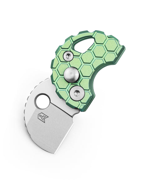 BESTECHMAN TURTLE BM20K: 0.79" 14C28N Steel Blade, Titanium Scales, Button Lock