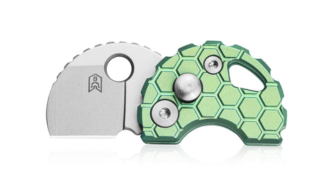 BESTECHMAN TURTLE BM20K: 0.79" 14C28N Steel Blade, Titanium Scales, Button Lock