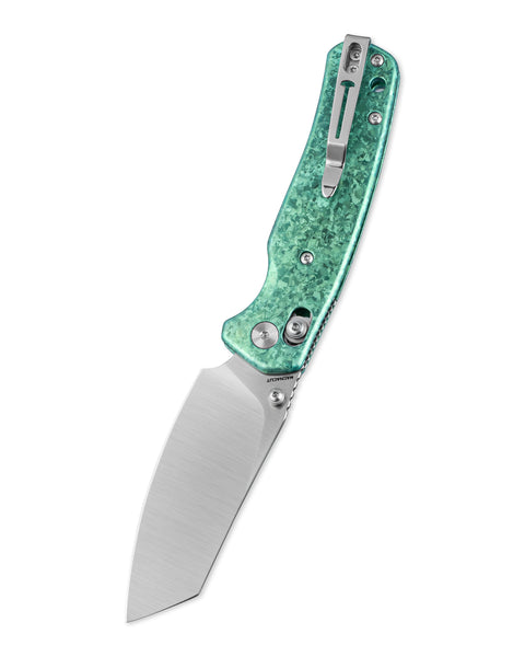 BESTECHMAN CICADA'S WING BMK06N: 3.15" MagnaCut Blade, Crystallized Titanium Scales, B-Lock, Folding Knife