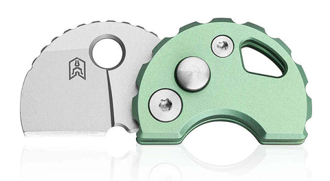 BESTECHMAN TURTLE BM20D: 0.79" 14C28N Steel Blade, Titanium Scales, Button Lock