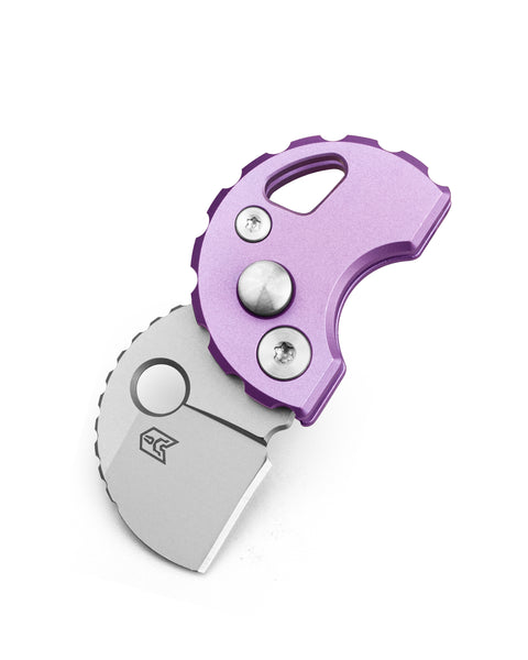 BESTECHMAN TURTLE BM20B: 0.79" 14C28N Steel Blade, Titanium Scales, Button Lock